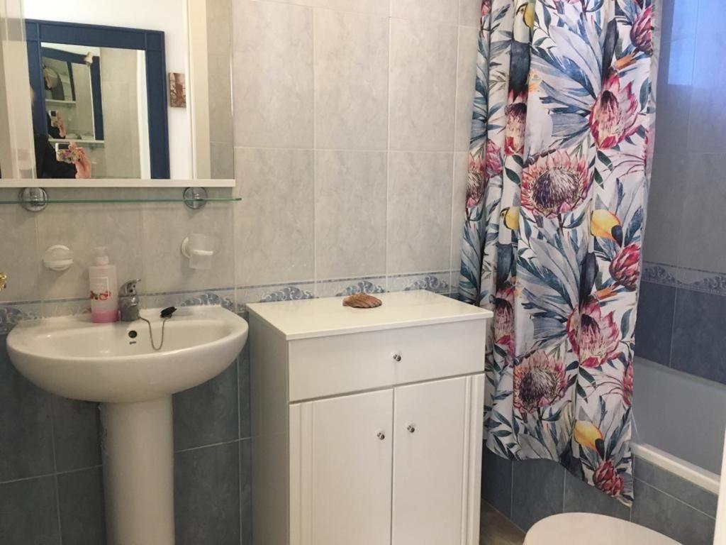 2-Bedroom And Living Room Apartment Near Campoamor Beach מראה חיצוני תמונה