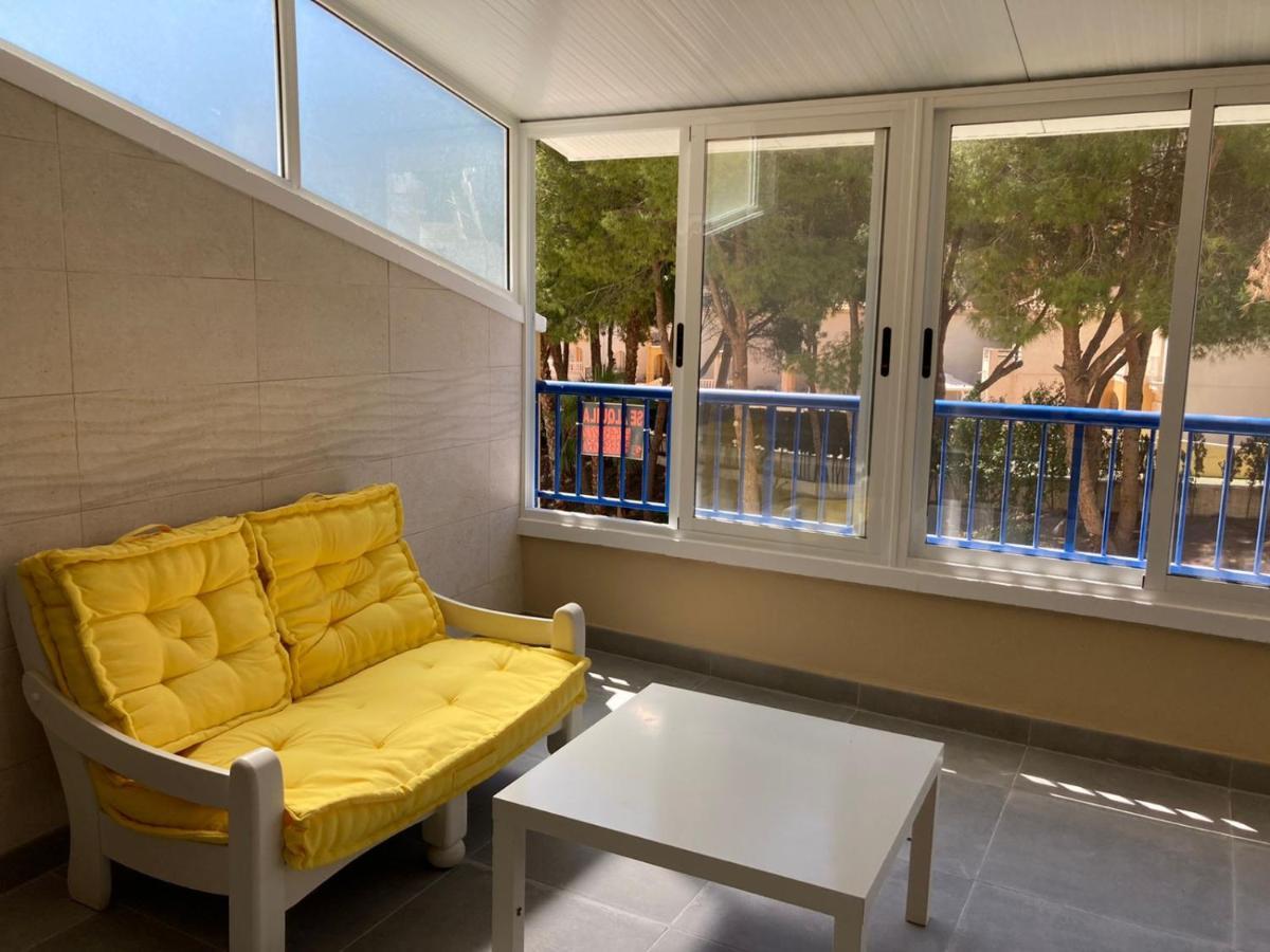 2-Bedroom And Living Room Apartment Near Campoamor Beach מראה חיצוני תמונה